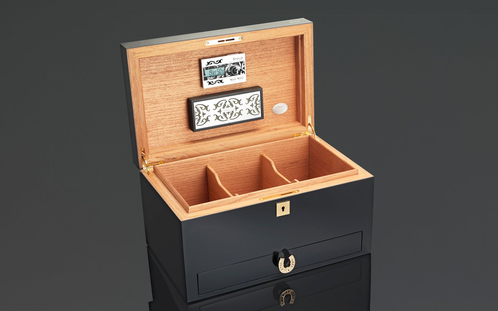 The Knight Humidor